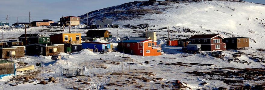 Apex (Inuktitut Niaqunngut) is a small community in Iqaluit located on Baffin Island in Nunavut, Canada. Photo by Henry Baillie-Brown (iStock)